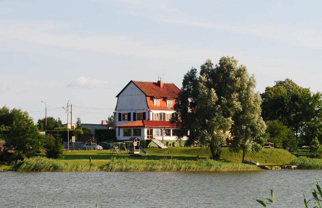 Karczma Stary Mlyn 3*